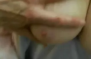 XXX 大人は若い男の体重を測る エロ 動画 女 オナニー