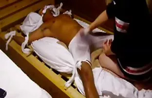 XXX 若い生徒を愛する先生 熱 女 エロ
