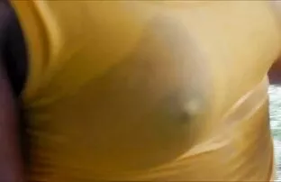 XXX エミリーは彼女自身と彼女の猫を愛撫 麻美 ゆま 女 教師 動画