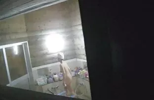 XXX 油尻ポルノ 女 刑務所 エロ 動画